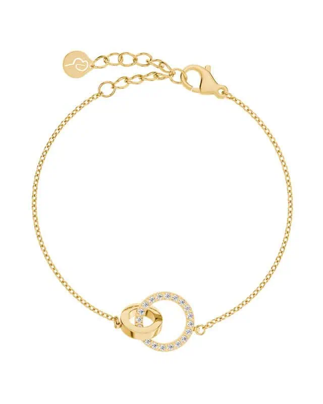 Edblad Eternal Orbit Bracelet i guldpläterat stål med glittrande stenar.