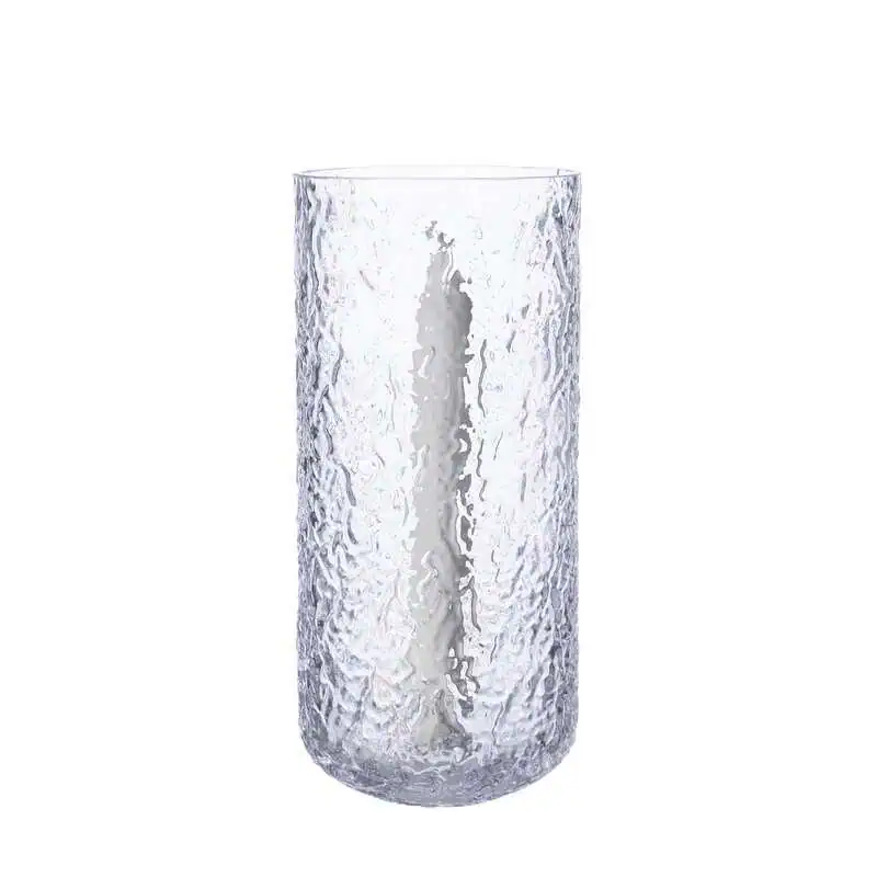 Stor ljuslykta i klart, strukturerat glas med cylindrisk form, 25 cm hög och 11 cm i diameter, från ERNST.