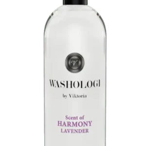 WASHOLOGI Linen Water Harmony – linnevatten med lavendeldoft i klar flaska med svart spraymunstycke.