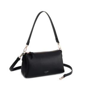 Crossover Egersund svart väska från Lycke Oslo med justerbar axelrem.